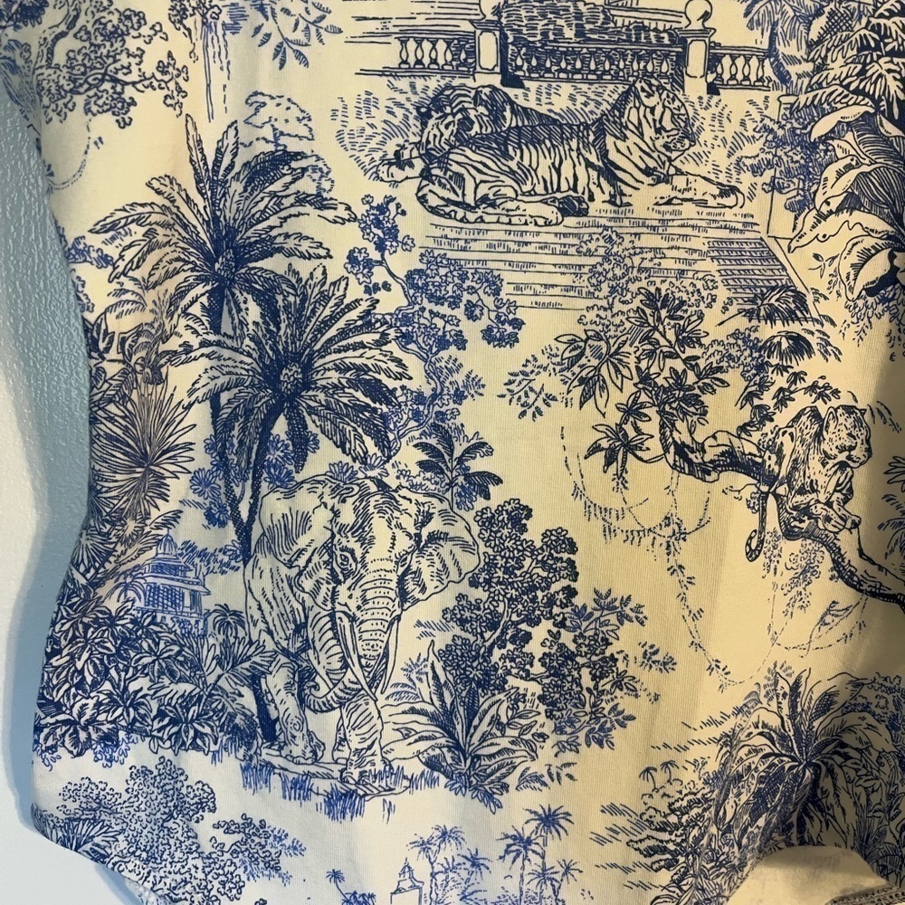 H&M Blue and White Jungle Print V Neck Cotton Bodysuit with snap closure. Small - Picture 5 of 8